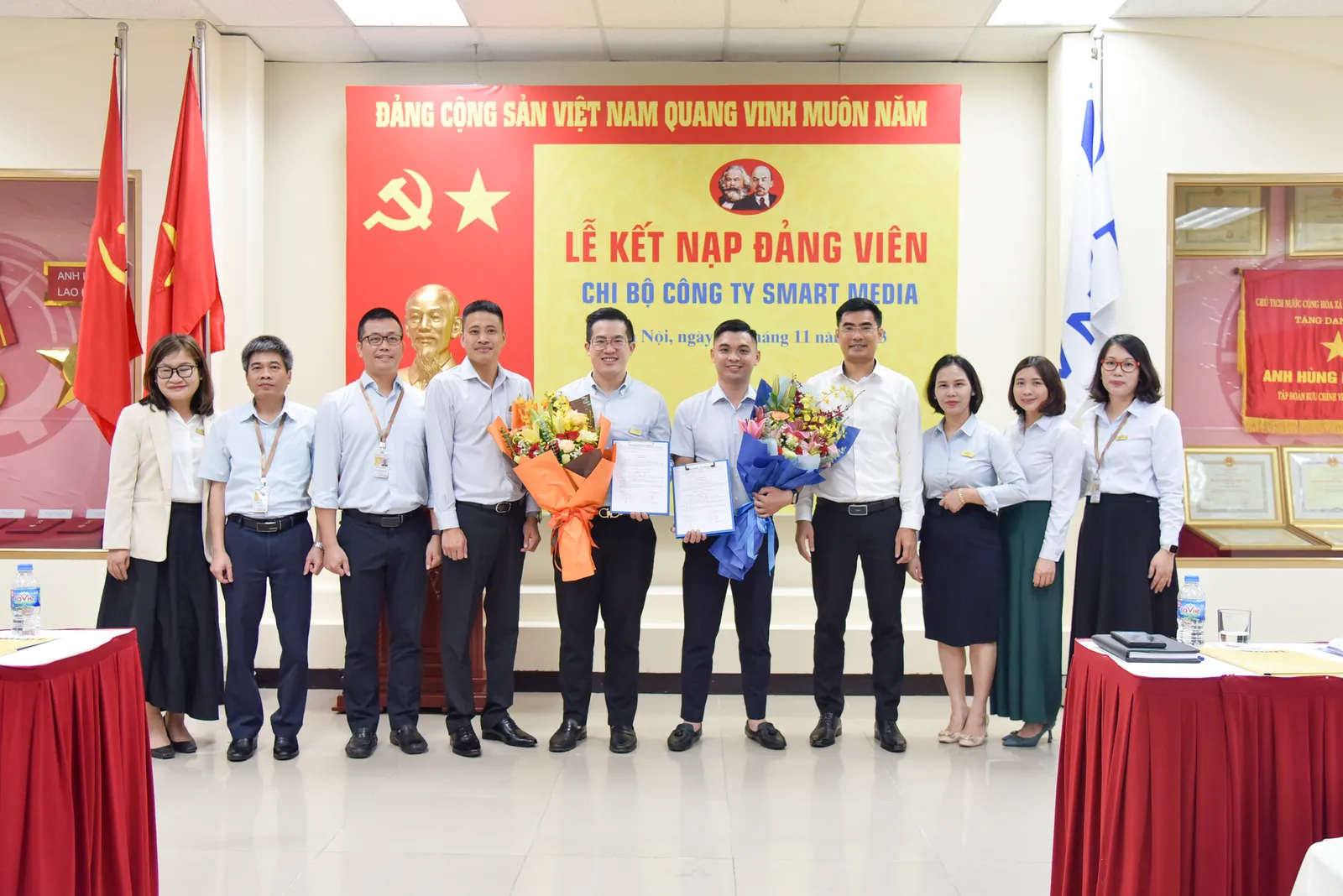 Chi bộ Công ty Smart Media kết nạp Đảng viên mới