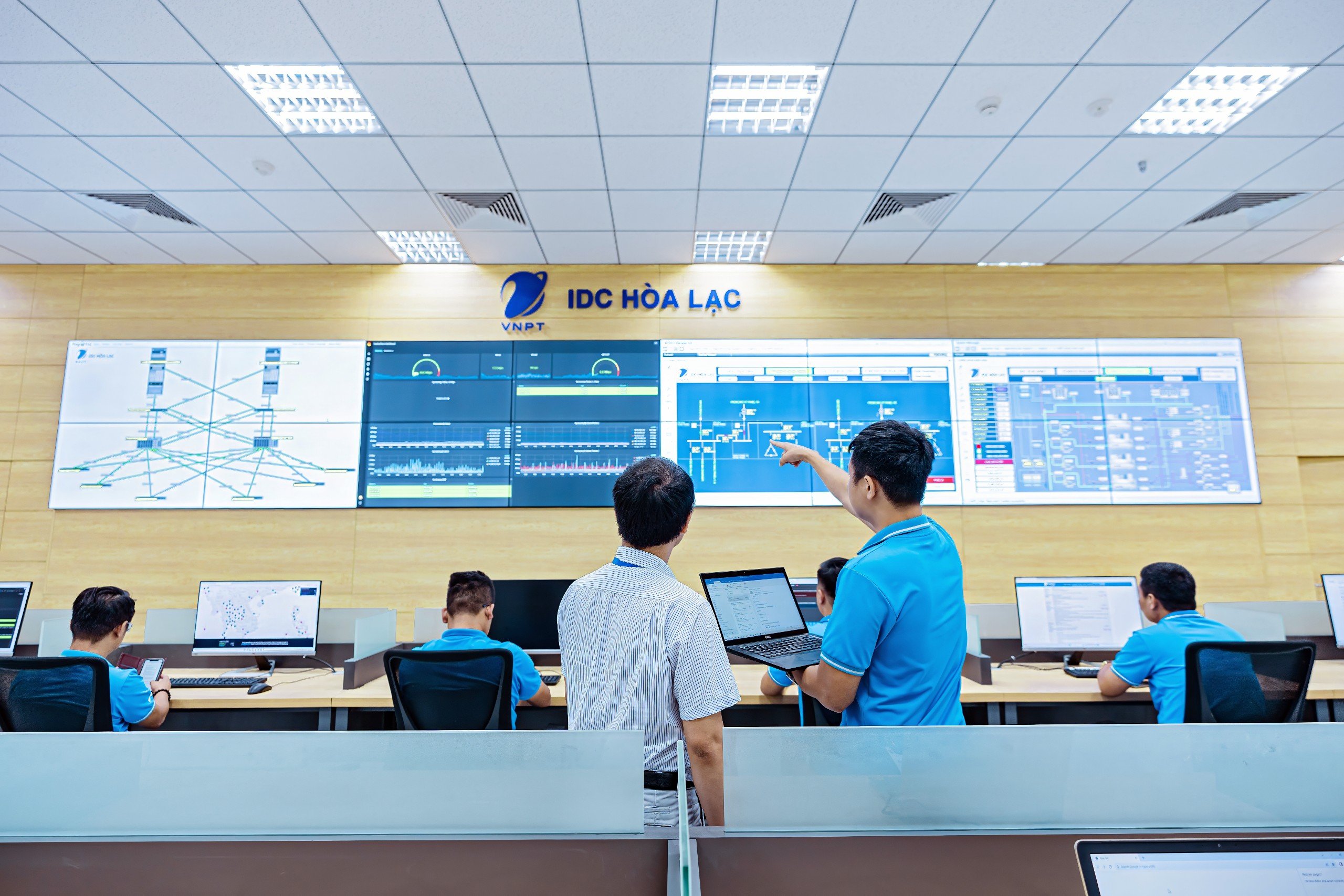 Khai trương Trung tâm dữ liệu VNPT IDC Hòa Lạc: Lớn nhất, hiện đại nhất Việt Nam