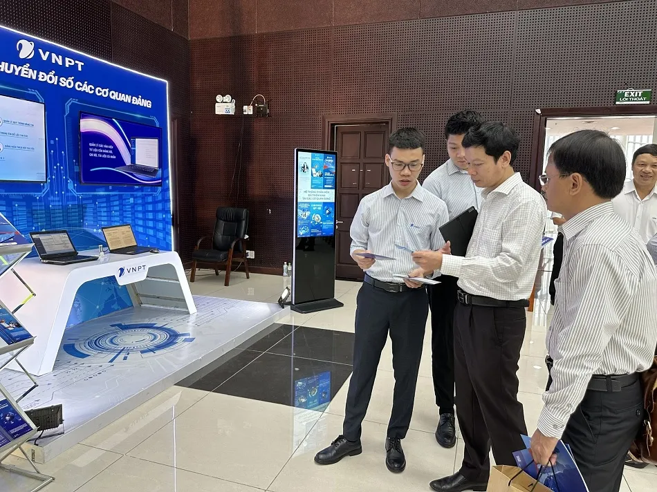 VNPT trình bày giải pháp chuyển đổi số tại Hội nghị toàn quốc sơ kết ứng dụng CNTT trong cơ quan Đảng